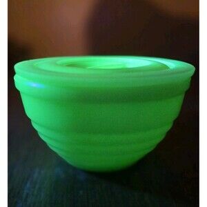 Vintage Art Deco Uranium Glass Jeannette Jadeite Lidded Beehive Drippings Bowl